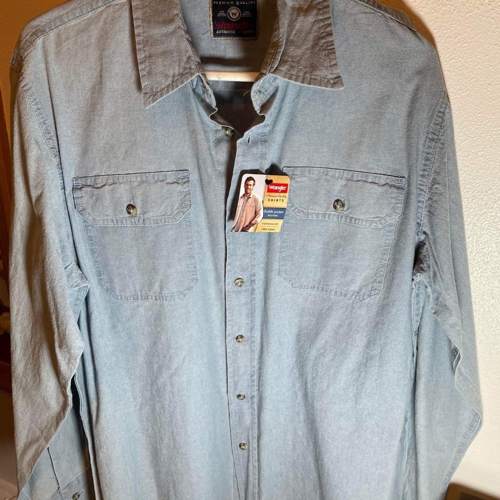 Wrangler Denim Double Pocket Button Down Shirt